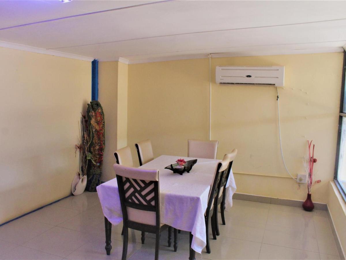 P Wake Guesthouse Opuwo Exterior photo